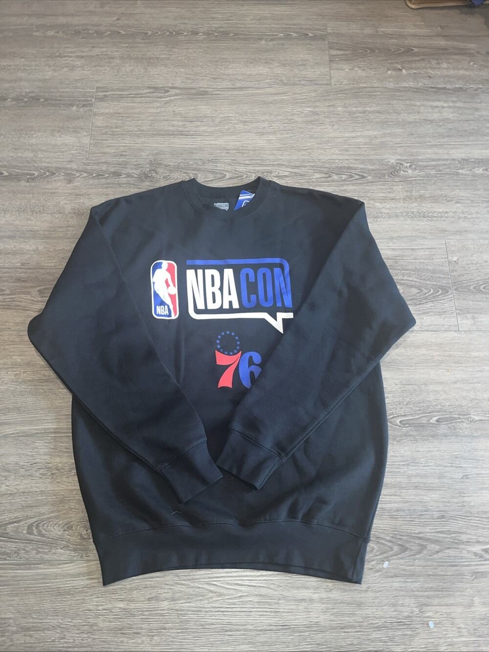 Philadelphia 76Ers NBA Con Crewneck Size Large Black Long Sleeve